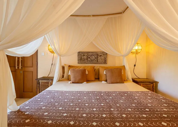 The Pink Joglo, A Cheerful 3bdr W/pool And Rice-field View. Villa