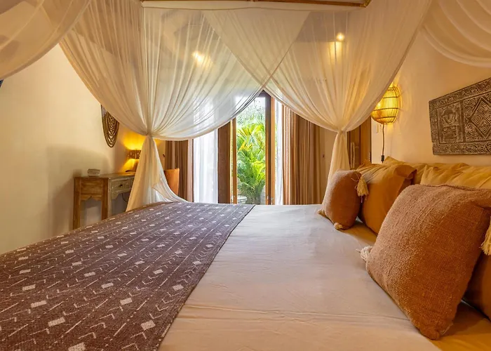 Villa The Pink Joglo, A Cheerful 3bdr W/pool And Rice-field View. Dalung (Bali)